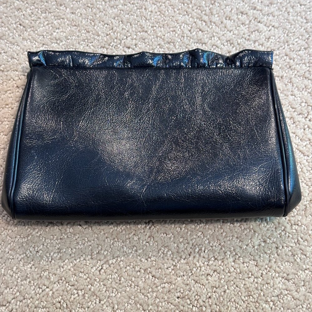 VTG Black Convertible Clutch Bag Metal Kissing Clasp & Strap Ruffle Faux Leather